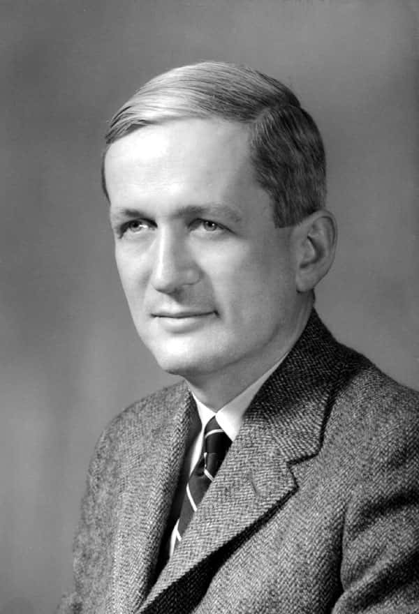 Le prix Nobel de physique Norman Ramsey, né en 1915, est décédé à l'âge de 96 ans. Il a été un des premiers à étudier la thermodynamique des systèmes à températures négatives. © Adrienne Kolb, Fermilab History &amp; Archives Project