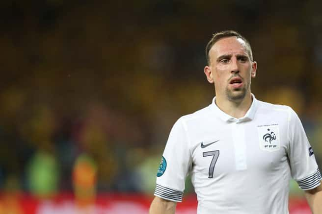 Franck Ribéry, encore en course pour un Ballon d'or, va figurer parmi les plus grandes stars de cette Coupe du monde de football, et devrait constituer l'une des principales armes de l'équipe de France. Mais attention à ne pas attraper la dengue ! © football.ua, Wikipédia, cc by sa 3.0