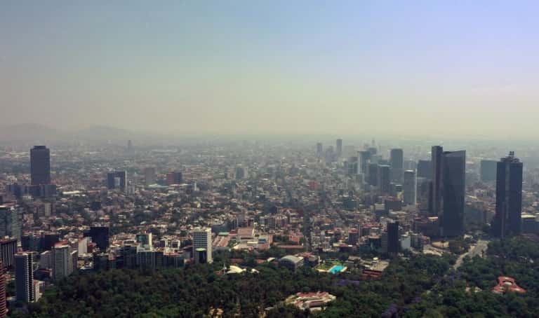 Jour de pollution à Mexico, le 1<sup>er</sup> avril 2020. © Alfredo Estrella, AFP 