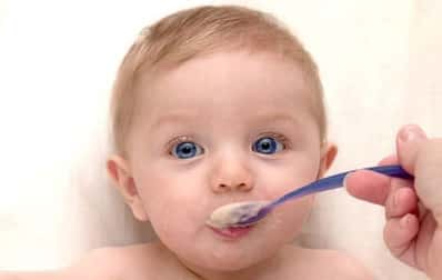 Le bébé n'a nullement besoin d'une alimentation très diversifiée. © Vivid Pixels/Fotolia.com