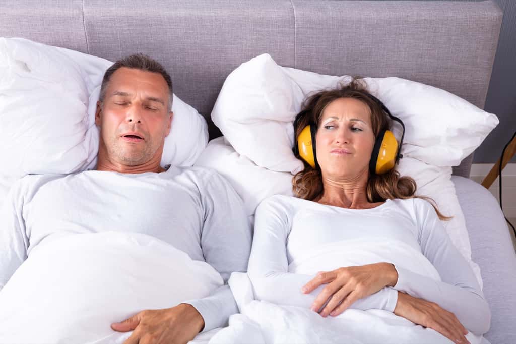 Détecter les troubles du sommeil pour vieillir dans de meilleures conditions. © Andrey Popov, Adobe Stock