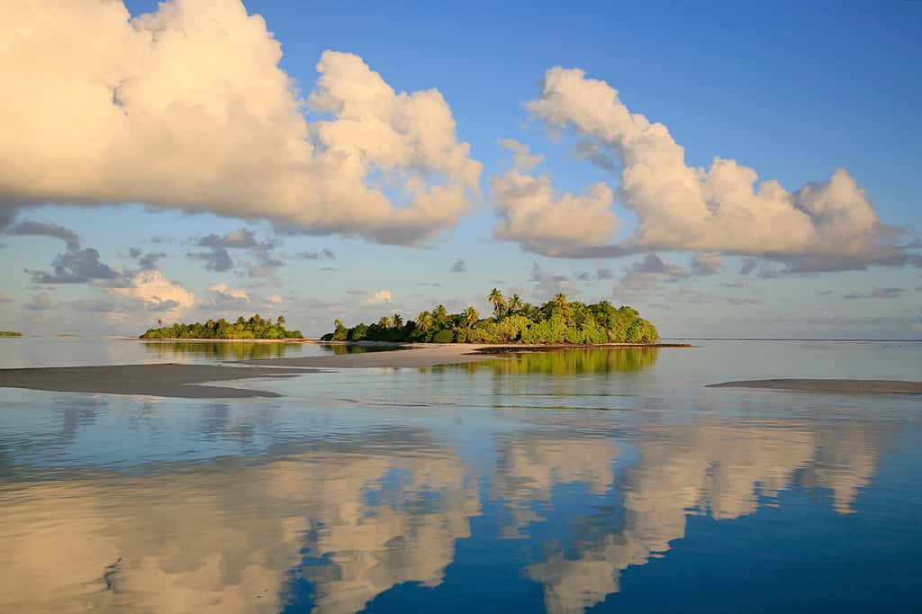 Un paysage de rêve, un calme plat sur le lagon. © Antoine