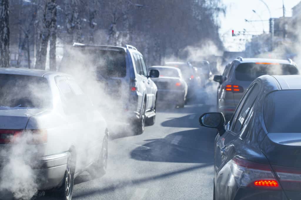 4.000 tonnes de CO<sub>2</sub>, c’est seulement l’équivalent des émissions d’environ 800 voitures… © Nady, Adobe Stock