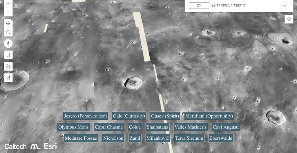 Les lacunes restantes sur la carte représentent des parties de Mars qui n’avaient pas été imagées par MRO au moment où les chercheurs ont commencé à travailler sur ce projet ou bien des zones obscurcies par des nuages ou de la poussière. © Caltech, Esri