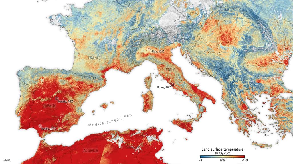 Cette image utilise les données du radiomètre de la mission Copernicus Sentinel-3 et montre la température de surface en Europe et dans certaines parties de l’Afrique du Nord dans la matinée du 10 juillet 2023. Alors que les données météo rapportent des températures de l’air, ici, il est question de température à la surface de notre Planète. Ce jour-là, elle a atteint 46 °C à Rome (Italie) et même 47 °C à Séville (Espagne). © ESA