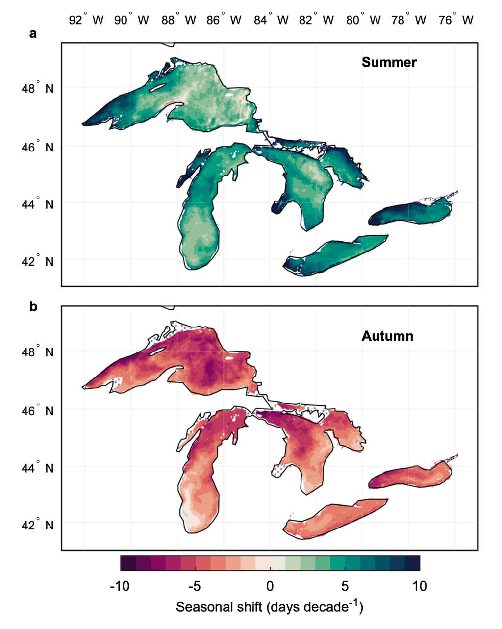 Du côté des Grands Lacs américains, les données satellites renvoyées entre 1995 et 2021 montrent clairement que l’été arrive de plus en plus tôt et l’automne, de plus en plus tard. © Iestyn Woolway, Université de Bangor
