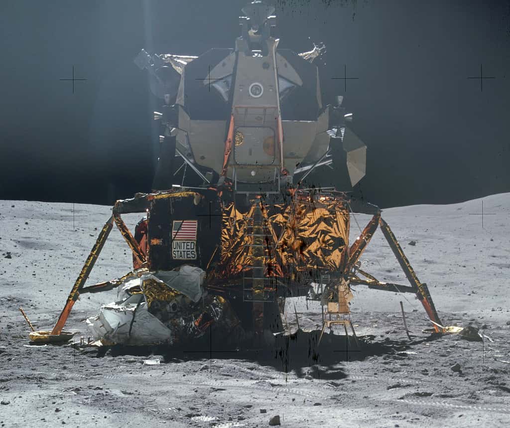 Une réplique taille réelle du module lunaire sera posée dans les jardins de la Cité de l’Espace, à Toulouse, à partir du 21 juillet 2019. Ici, le LM d’Apollo 16 à la surface de la Lune. © Nasa, Domaine Public