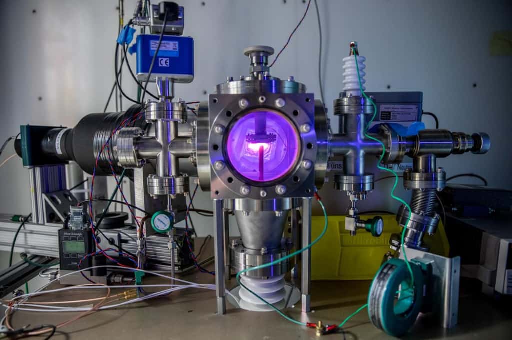 C’est dans cet appareil notamment que les chercheurs tentent d’obtenir des réactions de fusion froide. © Marilyn Chung, <em>Laboratoire national Lawrence Berkeley</em>