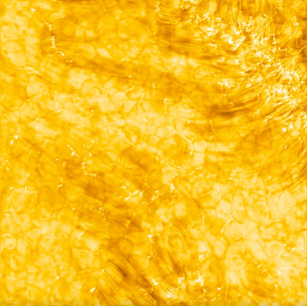 Cette image, prise par le télescope solaire Inouye en coordination avec le Solar Orbiter de l’ESA, révèle la nature fibrillaire de l’atmosphère de notre Étoile. Dans sa chromosphère, de fins fils sombres de plasma sont visibles émanant du réseau magnétique en dessous. Le contour des structures brillantes est la signature de la présence de champs magnétiques. © NSF, AURA, NSO