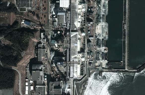 La centrale de Fukushima Daiichi vue par les satellites de Google Earth. Les autorités japonaises intensifient le suivi médical des habitants de la zone pour mieux évaluer les retombées. © Google Earth