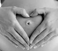 Deux dossiers complets pour tout savoir sur la grossesse. © Phovoir
