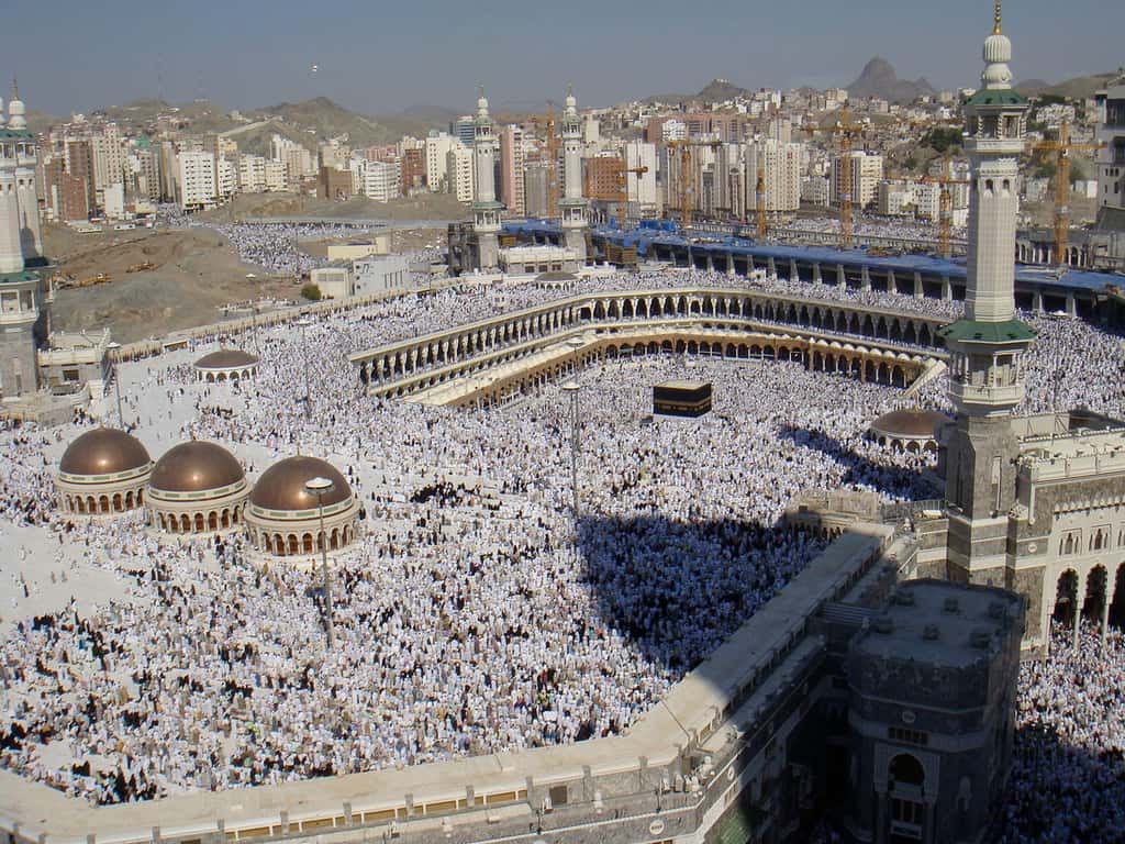 Le hajj, le célèbre pèlerinage musulman à La Mecque, concentre des millions de pèlerins. Les risques d'épidémie de MERS-CoV à la suite de ce rassemblement sont importants. Vigilance donc. © Al Jazeera English, Wikimedia Commons, cc by 2.0