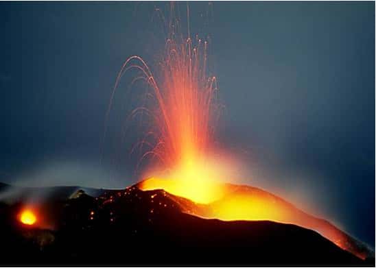 Une éruption du Stromboli (Crédit : P.Allard CNRS)