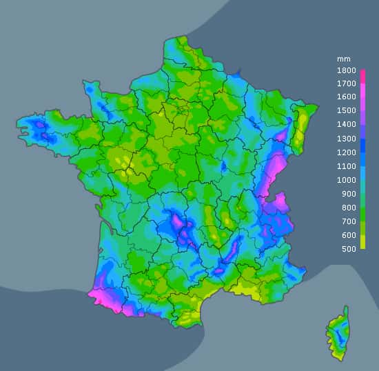 Il pleut en France entre 700 et 1 500 mm d’eau par an suivant les régions, même si ça baisse, on est loin de l’Algérie (89 mm), du Mali (282 mm) ou du Soudan (250 mm). © Gifex
