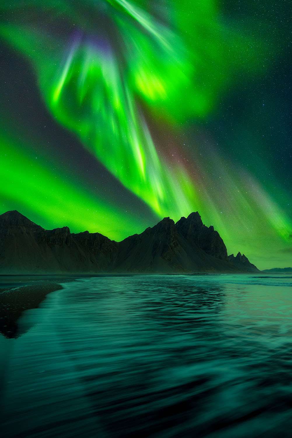 Le spectacle saisissant des aurores boréales. © Delil Geyik, tous droits réservés 