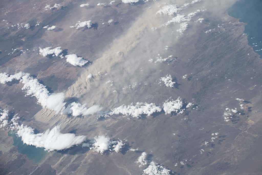 Des tempêtes de poussière sur la Patagonie vues depuis la Station spatiale internationale (ISS). © Nasa