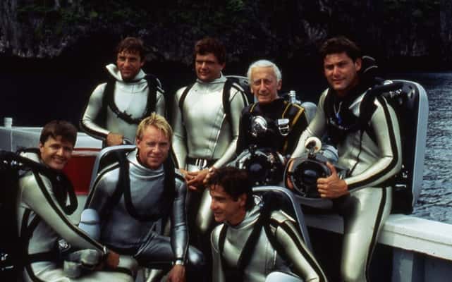L'équipe Cousteau a expérimenté une série d'innovations, à commencer par le détendeur Cousteau-Gagnan. Il y eut ensuite des équipements plus perfectionnés, le scooter des mers, la soucoupe plongeante... © <em>Cousteau Society 2010</em>