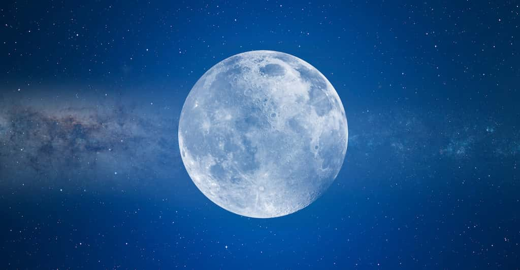 Pendant quelques jours, un astronome japonais a observé plusieurs objets frappant la surface de notre Lune. © muratart, Adobe Stock