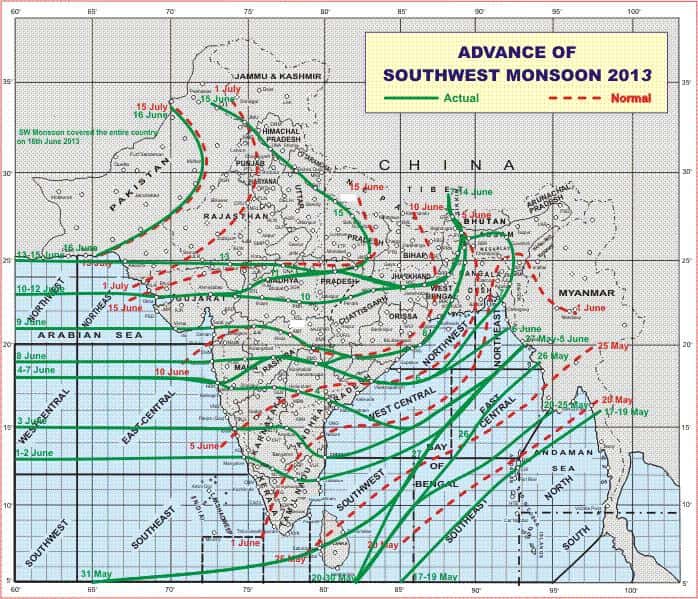 La mousson d'été est arrivée dans le sud de l'Inde par le sud le 1<sup>er</sup> juin, et s'est répandue vers le nord beaucoup plus rapidement que d'habitude, atteignant le Pakistan avec un mois d'avance. Les contours verts pleins indiquent la progression de la mousson d'été en 2013 (chaque contour est marqué avec une date). On peut comparer la progression rapide de cette année avec à une progression « normale », représentée par les pointillés rouges (également marqués avec des dates). © <em>India Meteorological Department</em>