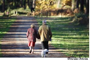Les malades de Parkinson pourraient bénéficier d'un nouveau traitement pour améliorer la marche. © Bacalao / Fotolia