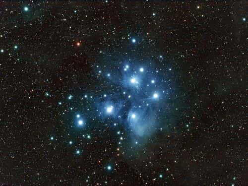 L'amas des Pleiades observé par le télescope spatial Hubble. Crédit Nasa.
