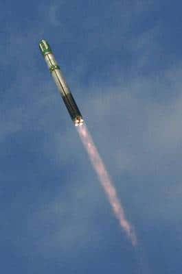 Lancement de Genesis-1 par une fusée Dnepr, un ancien missile balistique SS-18 converti. Crédit Bigelow Aerospace