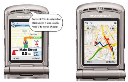Le Telenav, de Motorola, embarque un GPS et peut se connecter au service payant <em>Traffic</em>, qui sera mis en place en juillet 2007 aux États-Unis. Grâce à des capteurs sous la chaussée et aux informations GPS transmises par les flottes de camions, les bouchons sont repérés. Sur leurs Telenav, les abonnés voient s'afficher une alerte si un embouteillage est sur la route. Crédit : Motorola