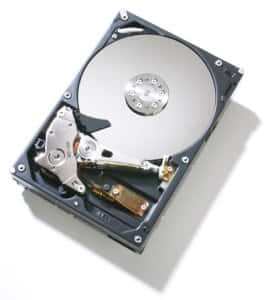 Le disque dur Deskstar 7K1000 de 1 tetra-octets de Hitachi permet de stocker environ 250000 mp3 ou encore 250 heures de vidéos haute définition. Crédits : http://www.generation-nt.com