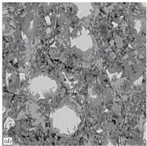 Au microscope électronique, le ciment (après gâchage à l'eau et sec) dévoile sa structure granulaire. Les particules sont de tailles variables (l'image montre un carré de 150 x 150 &#956;m). Les auteurs de l'étude ont montré qu'on peut caractériser la structure du ciment en étudiant des surfaces de 100 x 100 &#956;m. Crédit : K. Scrivener.