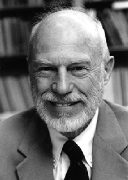 DeWitt Seligman (1923-2004) était un pionnier de la gravité quantique et des théories de jauge. On lui doit la célèbre équation de Wheeler-DeWitt de la cosmologie quantique et ses travaux ont impacté le Modèle standard et les calculs en théorie quantique des champs de jauge aussi bien que la théorie de l'évaporation des trous noirs. Alain Connes a aussi fait usage de ses travaux. © <em>University of Texas</em>