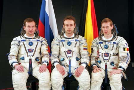 <br />De gauche à droite : Iouri Lontchakov, Sergueï Zaliotine et Frank De Winne