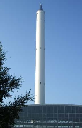 La tour de chute du ZARM. Crédit : Université de Hamburg