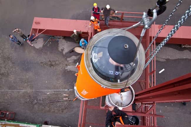 La fusée Heat-1X n'est pas large (65 centimètres) mais on peut s'y tenir debout. Elle porte à son sommet une capsule cylindrique, Tycho Brahe-1, munie d'une coiffe en matière plastique transparente. © Copenhagen Suborbitals