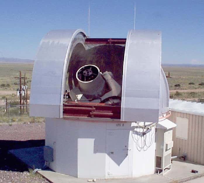 L'un des télescopes du réseau de surveillance Linear. Crédit <em>Lincoln Laboratory</em>