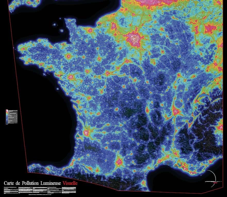 Carte de la pollution lumineuse permettant de visualiser l'importance de l'éclairage public en France. © F. Tapissier/Avex