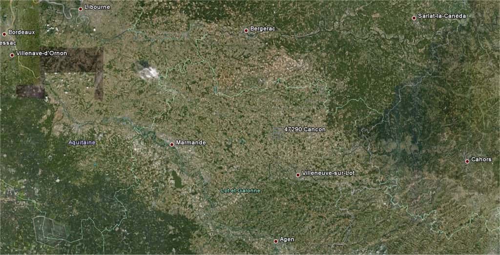 On trouve Cancon sur la route qui relie Bergeracà Villeneuve-sur-Lot, entre la Dordogne et le Lot. (Image Google Earth.)