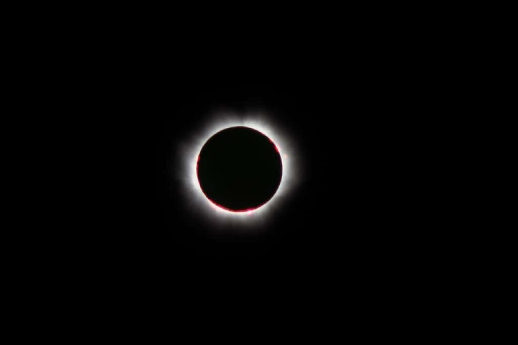 Le 11 août 1999 la France vivait sa dernière éclipse totale de Soleil. Le 4 janvier 2011, le phénomène sera partiel. © <a href="http://www.flickr.com/photos/jbfeldmann/" title="J-B Feldmann" target="_blank">J-B Feldmann</a>