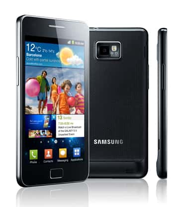 Le Samsung Galaxy S II est l'un des premiers smartphones à être équipé d'une puce double cœur. © Samsung