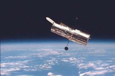 Le télescope spatial Hubble crédit : NASA/HST