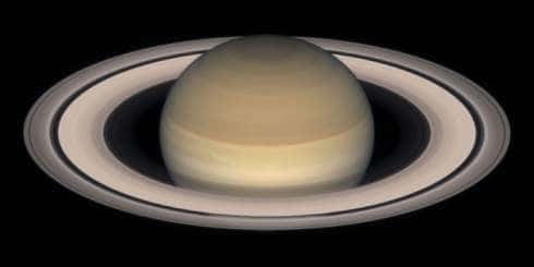 La planète Saturne photographiée par le télescope spatial Hubble crédit : NASA/HST