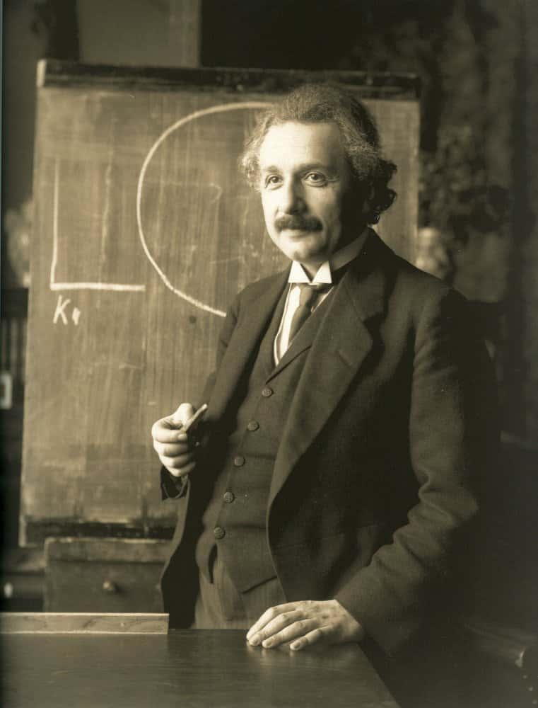Einstein en 1921 lors d'une conférence à Vienne. © Albert Einstein Archives/Ferdinand Schmutzer