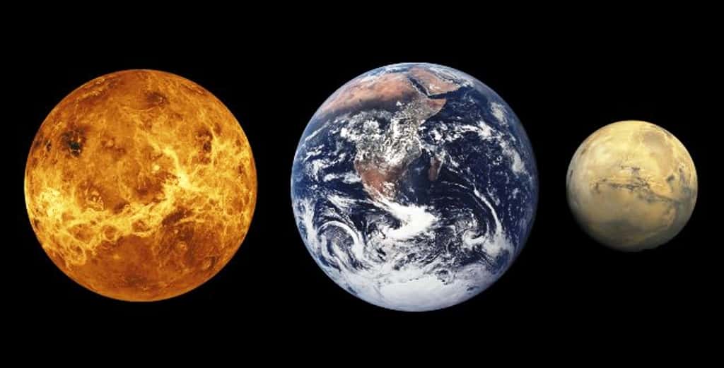 De droite à gauche, les tailles comparées de Vénus, la Terre et Mars. © Nasa