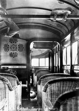 En 1919, la cabine du Farman Goliath F60 offrait déjà aux passagers une vue panoramique vers l'avant. © AVL