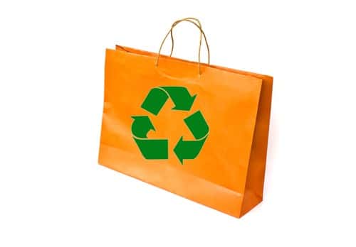Les sacs réutilisables, bons pour l'environnement, ne doivent pas devenir mauvais pour votre santé. © DR