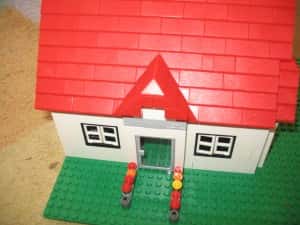 La maison Nano se construit en une semaine. Plus vite qu'un modèle en Lego ? © samuel.delabre.net