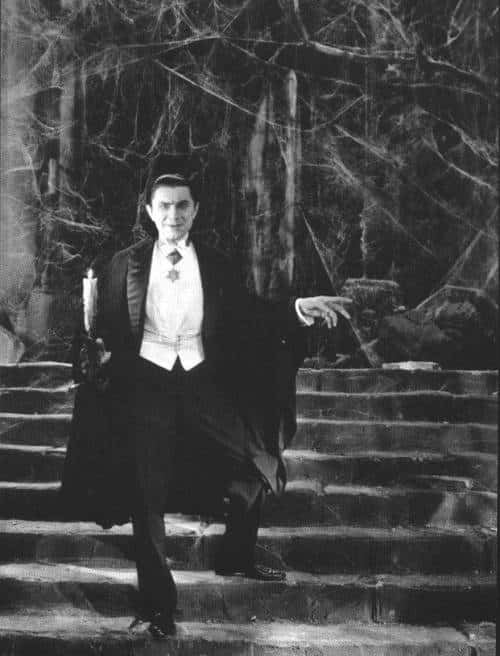 Non, tous les vampires n'habitent pas de vieux châteaux poussiéreux, comme Bela Lugosi dans le rôle de Dracula en 1931...  © DR