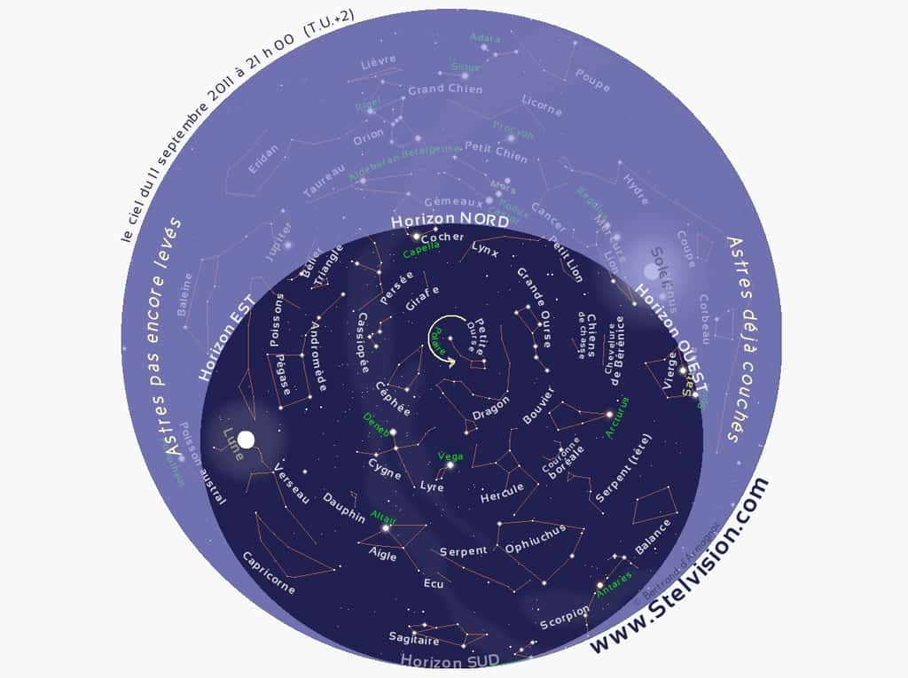 Cette carte du ciel permet de visualiser la constellation de Céphée en début de soirée au cours du mois de septembre.© <a href="http://www.stelvision.com/carte-ciel/" target="_blank">Stelvision.com</a>