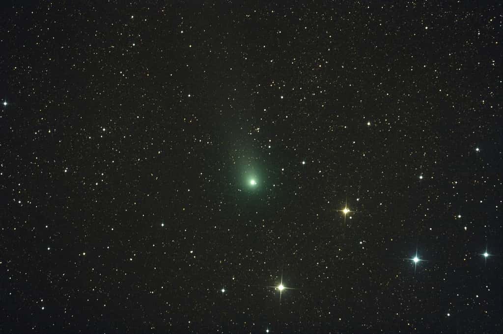 La comète Garradd le 2 septembre 2011. Pose unique de 3 minutes avec un télescope de 20 centimètres et un appareil photo numérique. © R. Matania