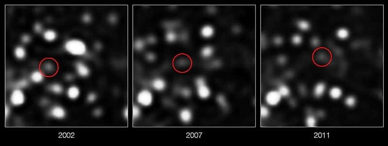 Sur ces images prises avec le VLT de l'ESO, on voit encerclé de rouge le nuage de gaz qui fonce vers l'horizon du trou noir central. © ESO/MPE 