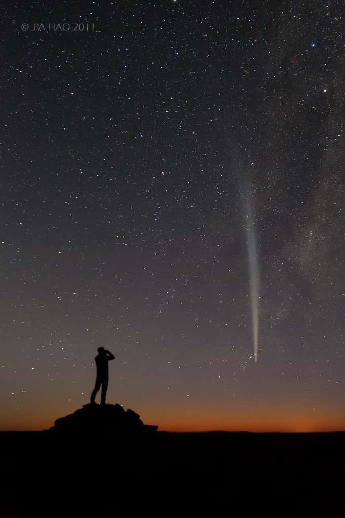 En admiration devant la comète Lovejoy. © J. Hao